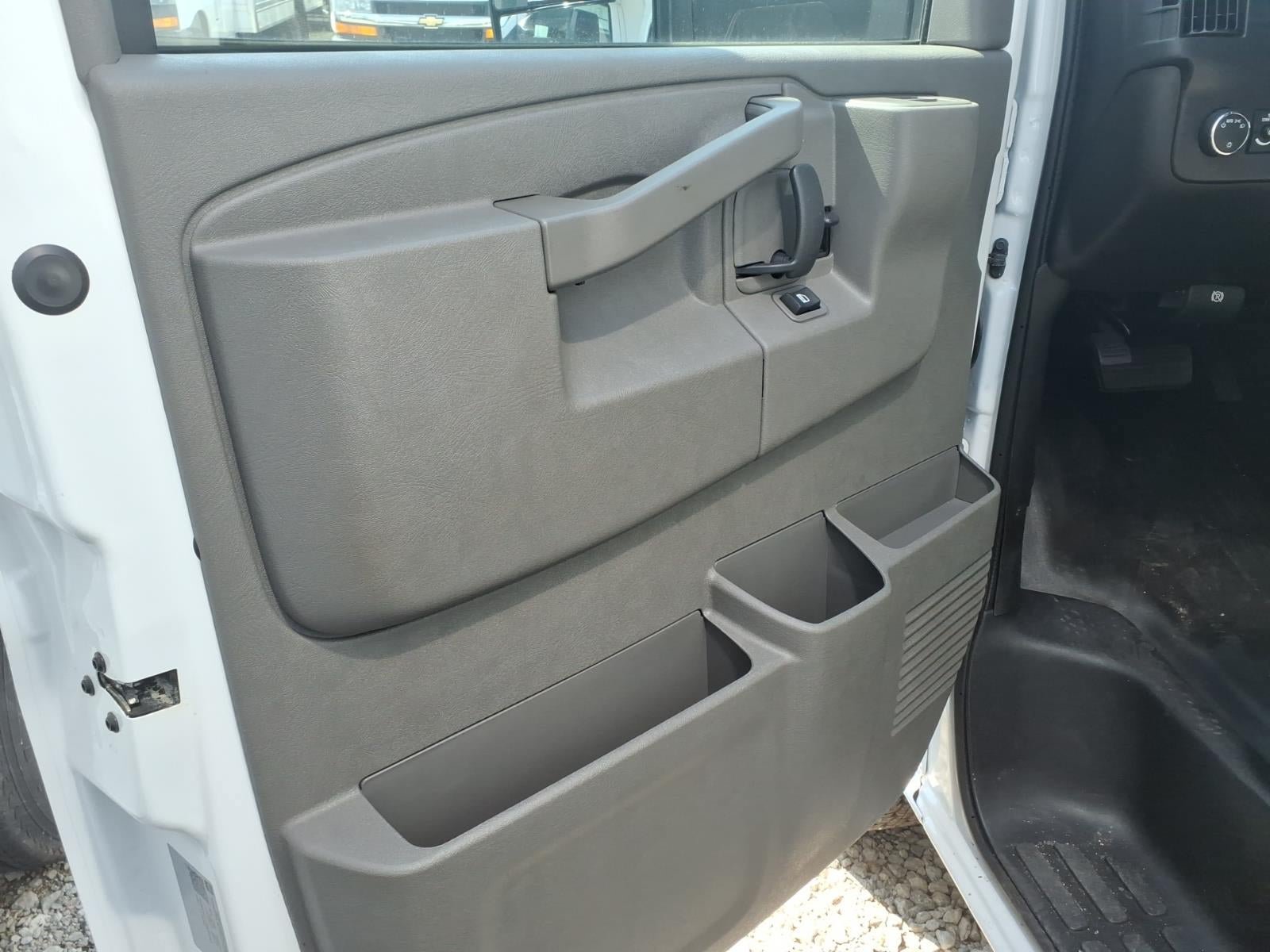 New 2026 Chevrolet Express 4500 w/ Power Convenience Package RWD image 9