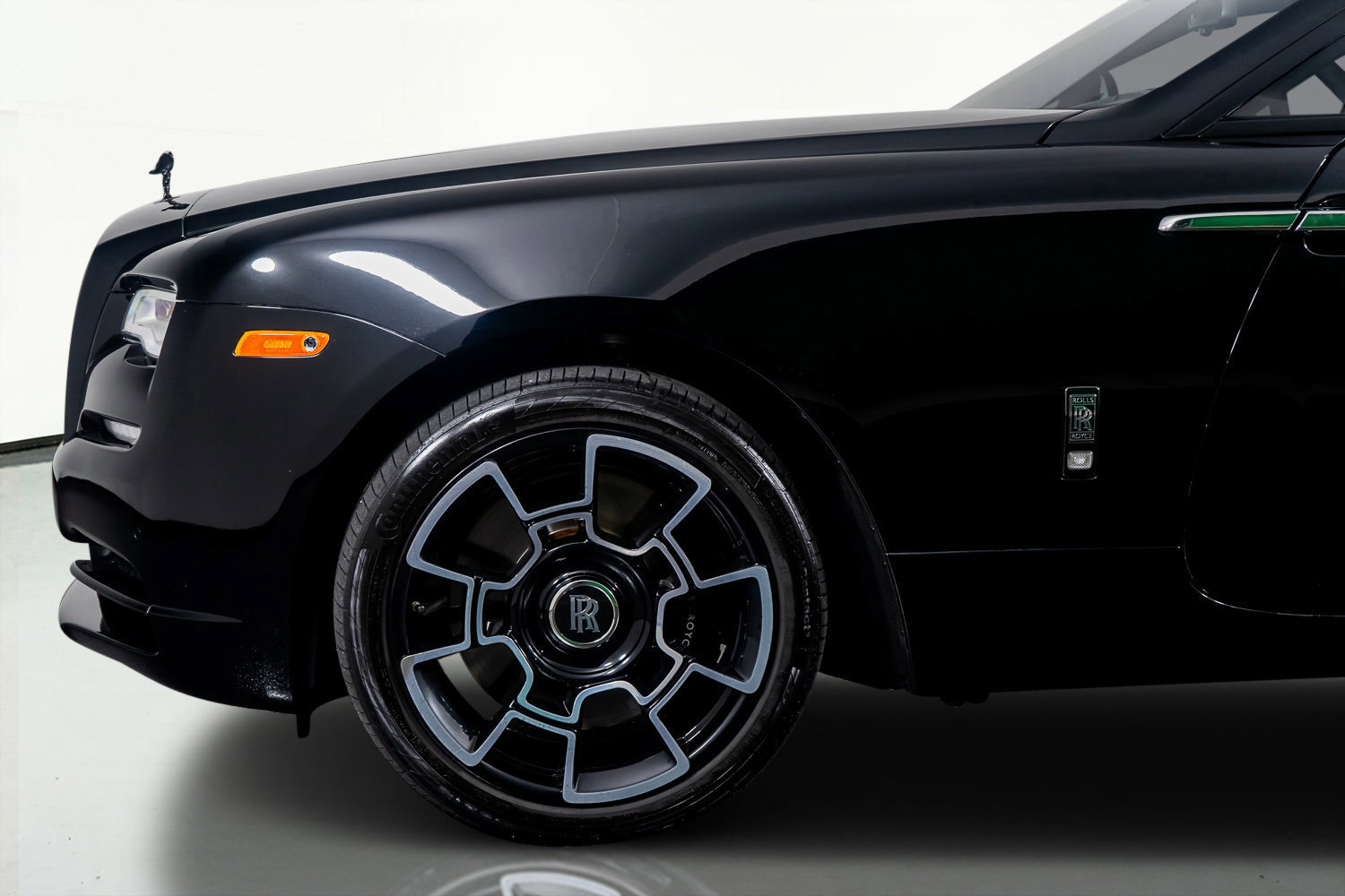 Used 2019 Rolls-Royce Wraith image 19