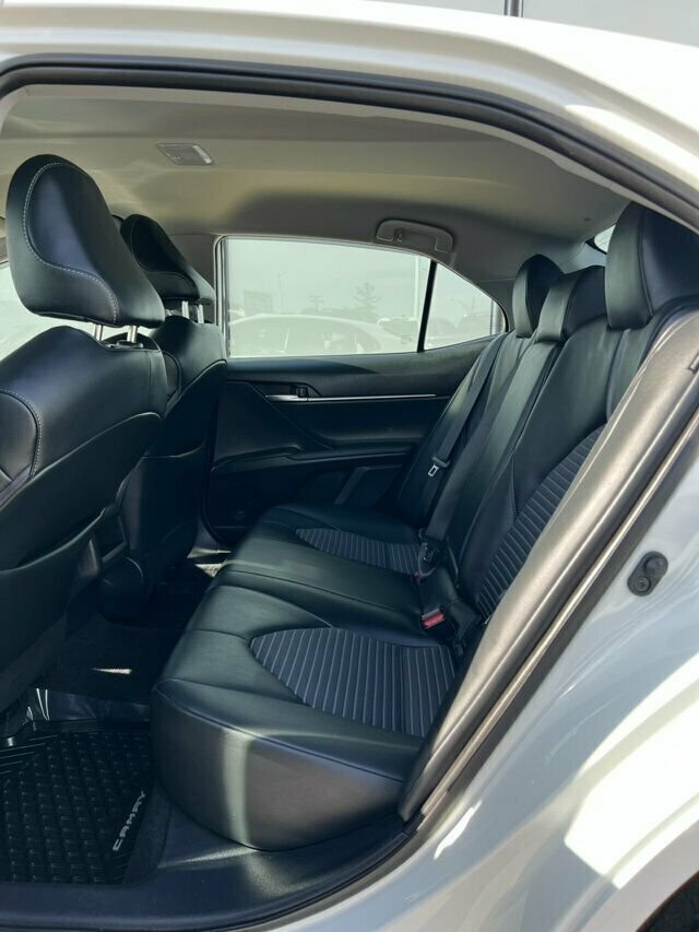 Used 2023 Toyota Camry SE FWD image 17