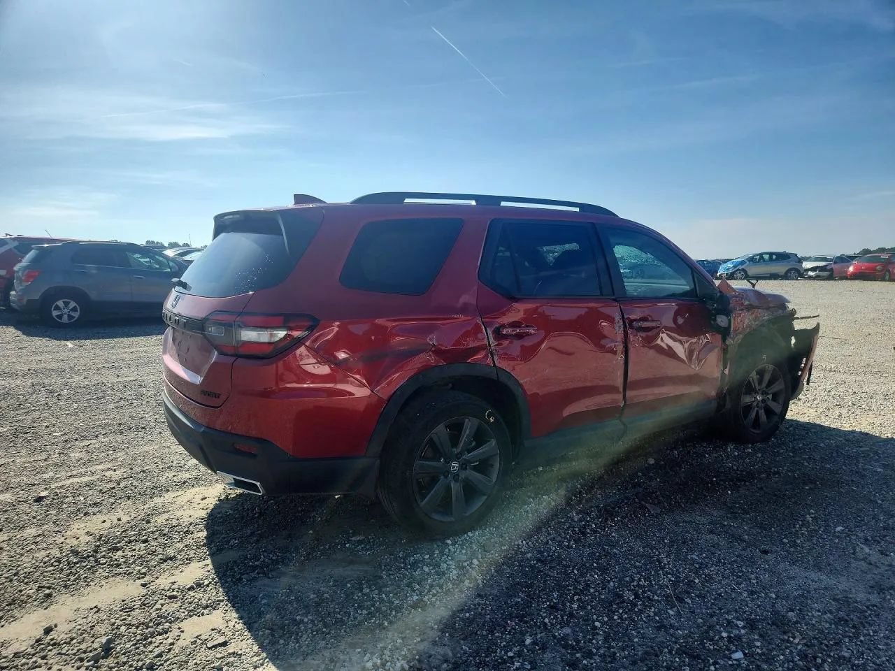 Used 2025 Honda Pilot Sport image 4