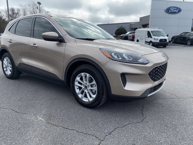 Used 2021 Ford Escape SE w/ Convenience Package