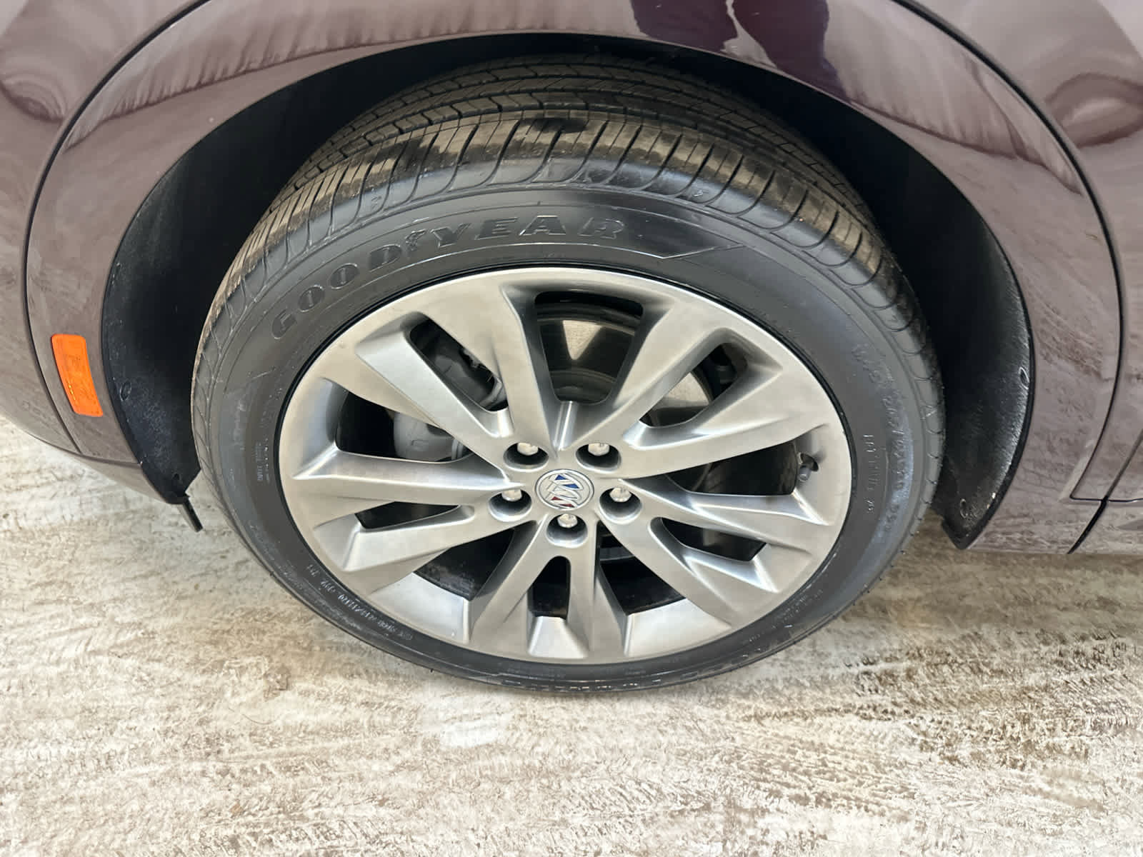 Used 2022 Buick Envision Avenir w/ Technology Package II image 12