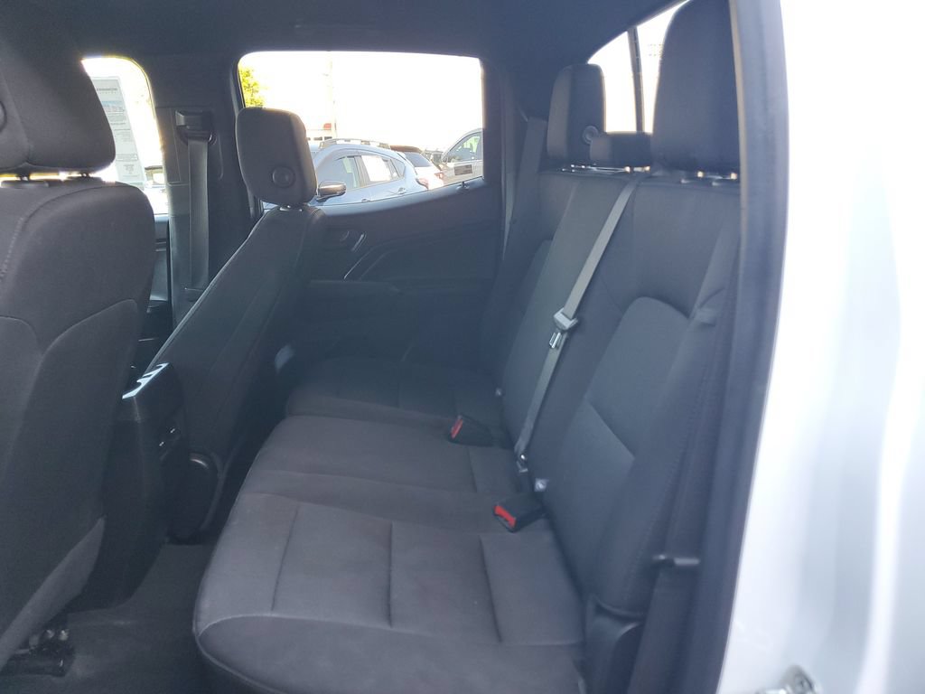 Used 2024 Chevrolet Colorado W/T w/ Technology Package RWD image 15