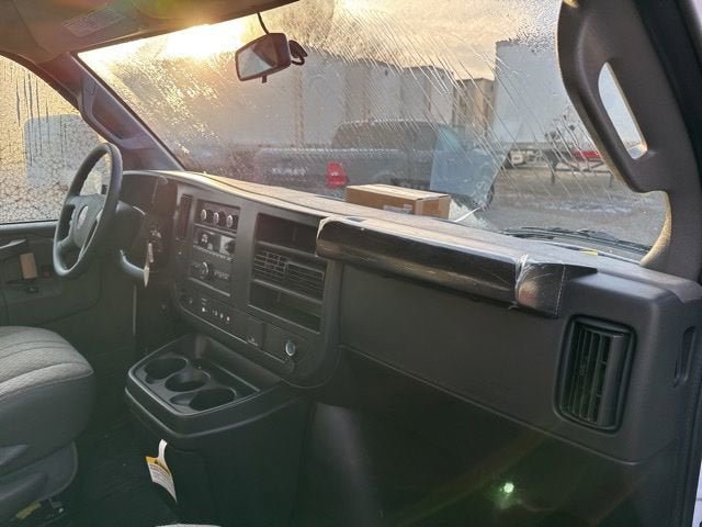 New 2025 GMC Savana 3500 w/ Power Convenience Package RWD image 26