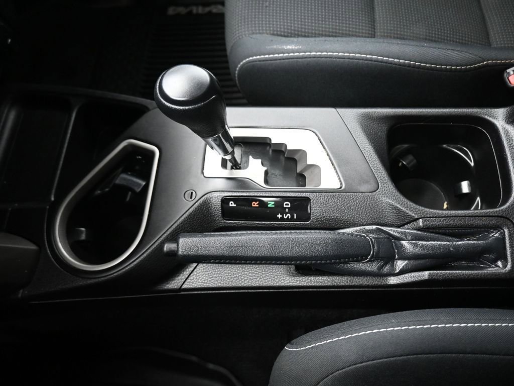 Used 2018 Toyota RAV4 XLE w/ Plus Extra Value Package image 21