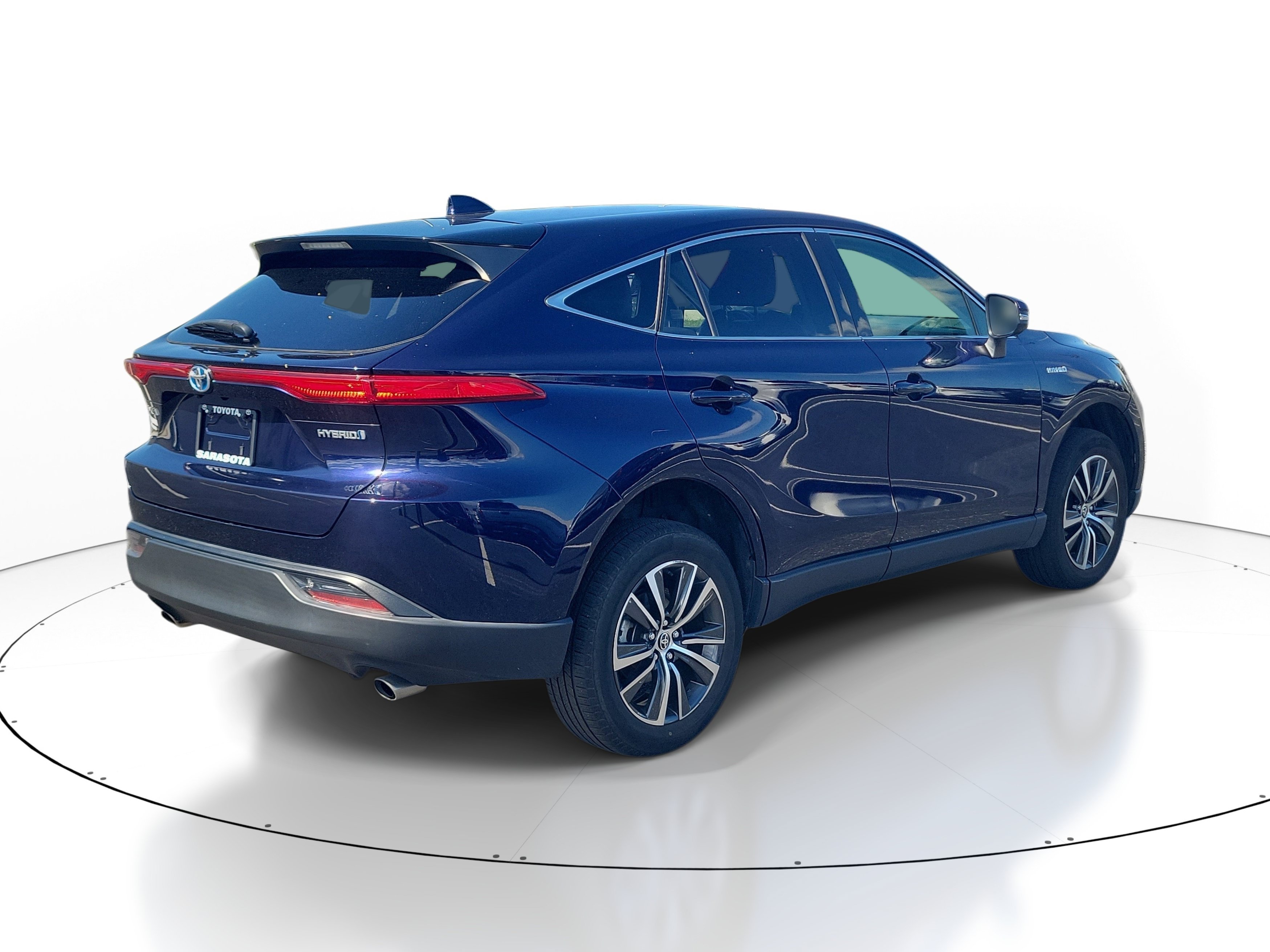 Used 2021 Toyota Venza LE AWD/4WD image 6