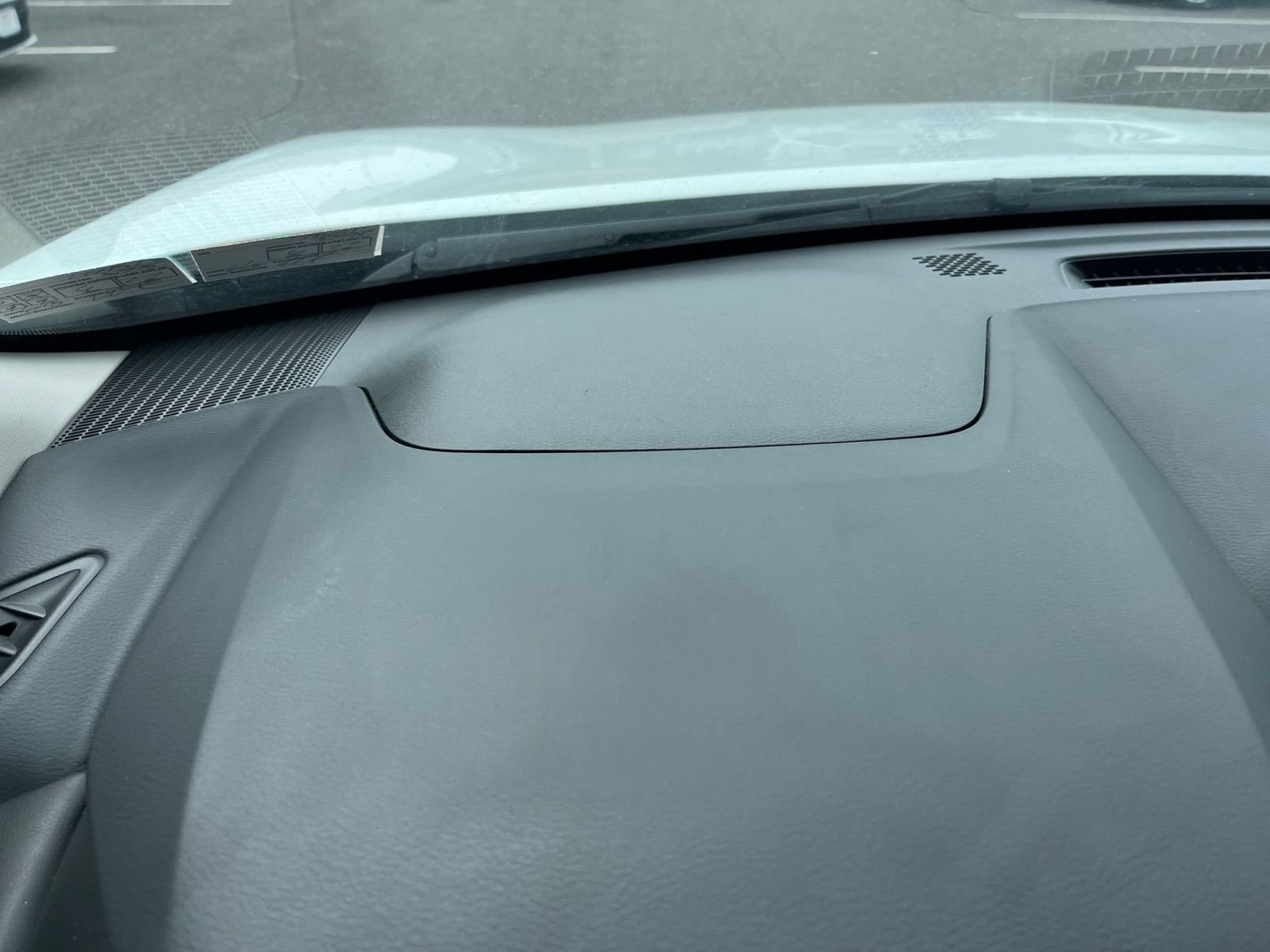 Used 2025 Nissan Rogue SV FWD image 36