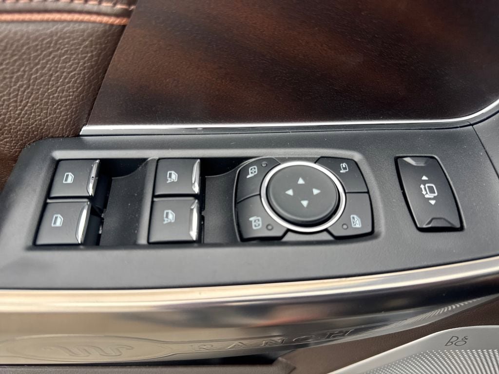 New 2026 Ford F250 4x4 Crew Cab Super Duty image 27