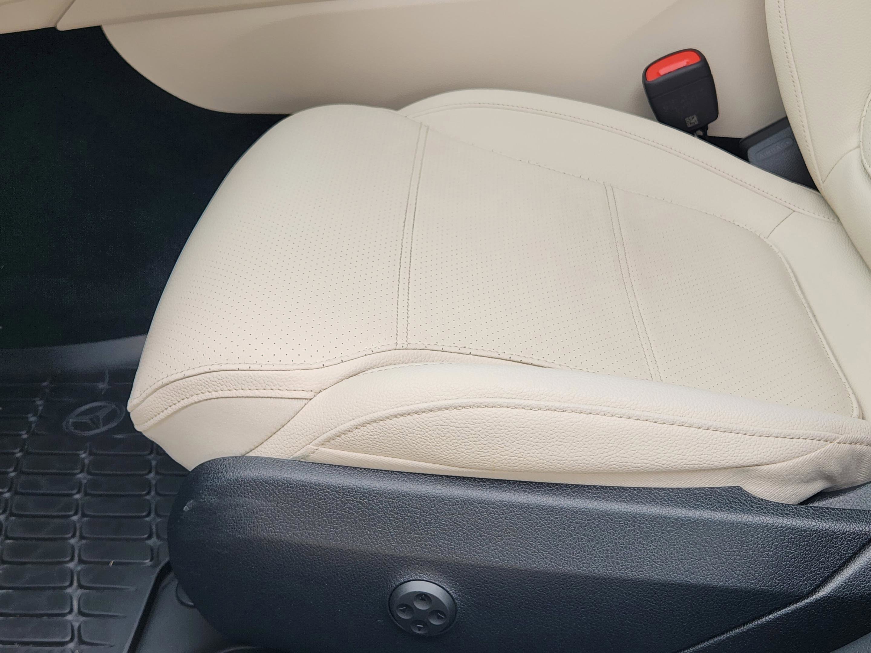Certified 2025 Mercedes-Benz C 300 Sedan image 15