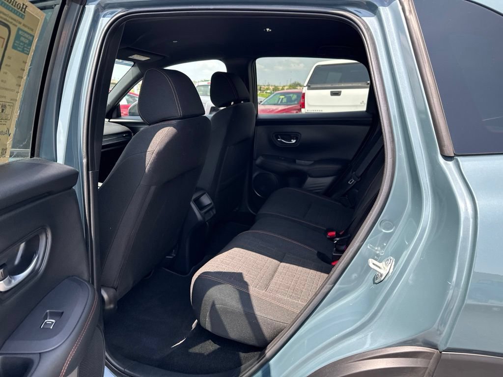 Certified 2025 Honda HR-V Sport image 32