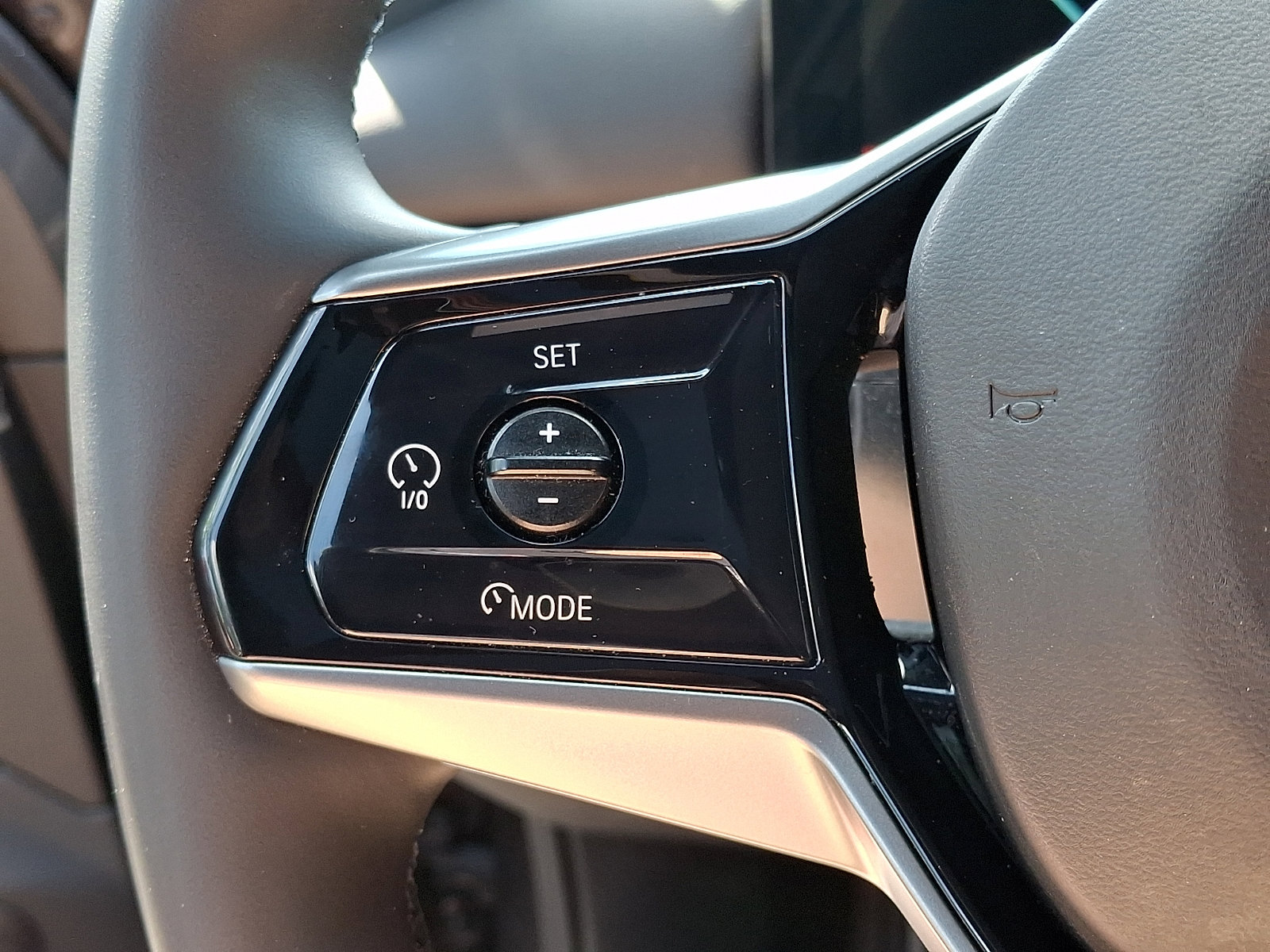 Used 2025 BMW i5 xDrive40 w/ Premium Package AWD/4WD image 22