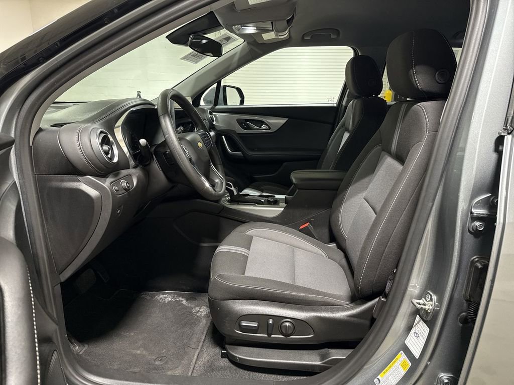 Used 2025 Chevrolet Blazer LT FWD image 19