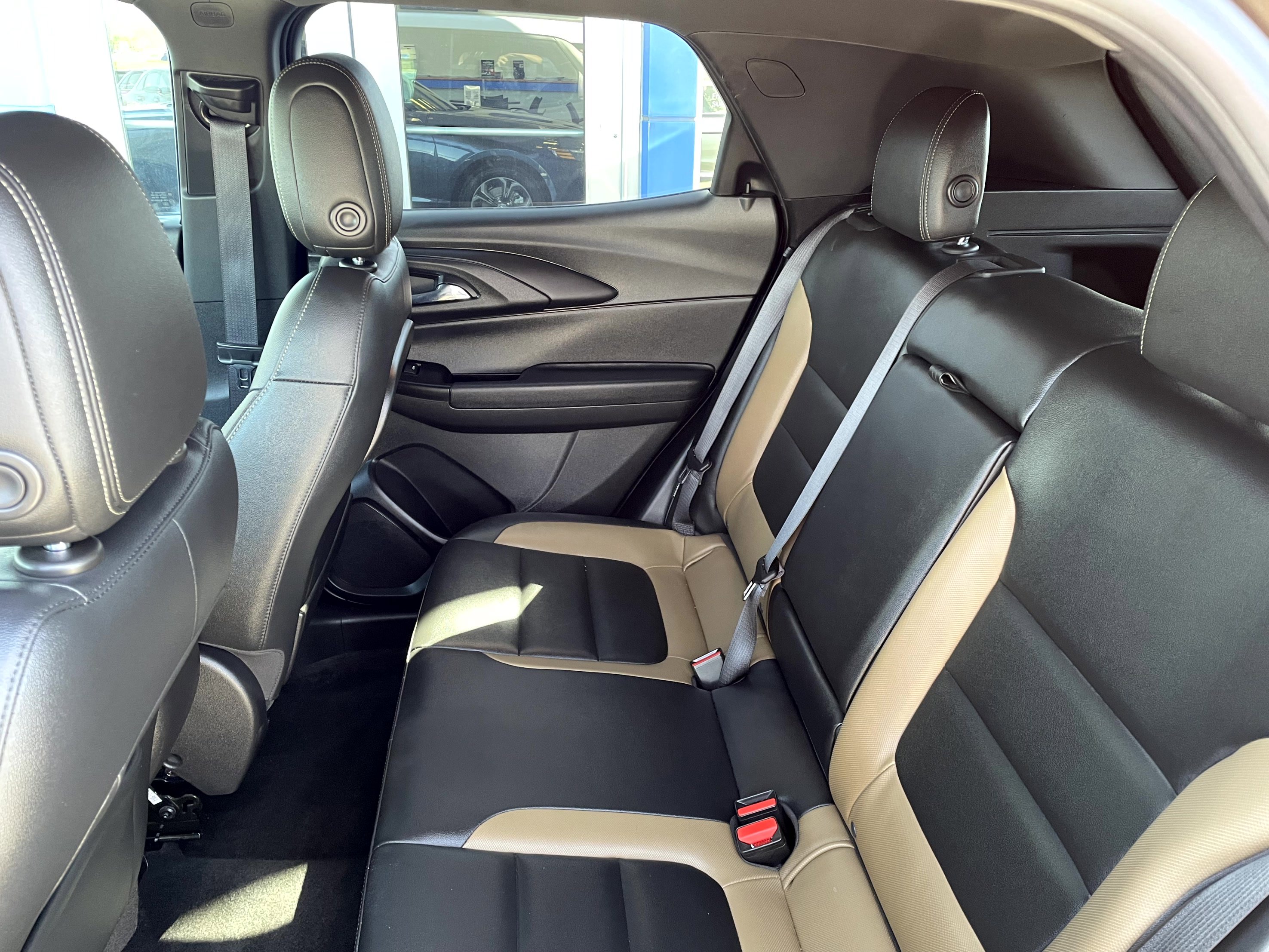 Used 2021 Chevrolet TrailBlazer ACTIV w/ Sun and Liftgate Package AWD/4WD image 10
