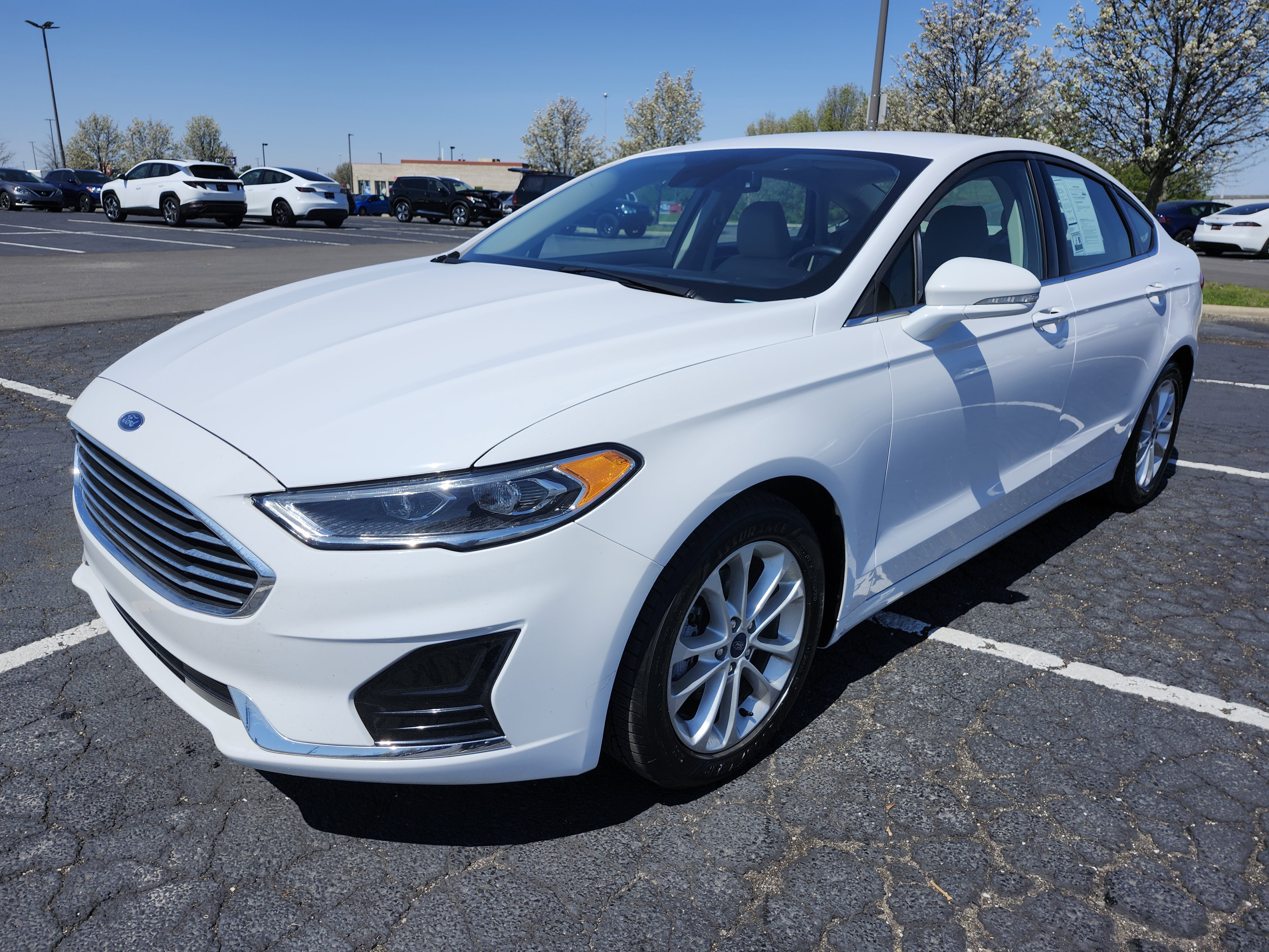 Used 2020 Ford Fusion SEL image 12