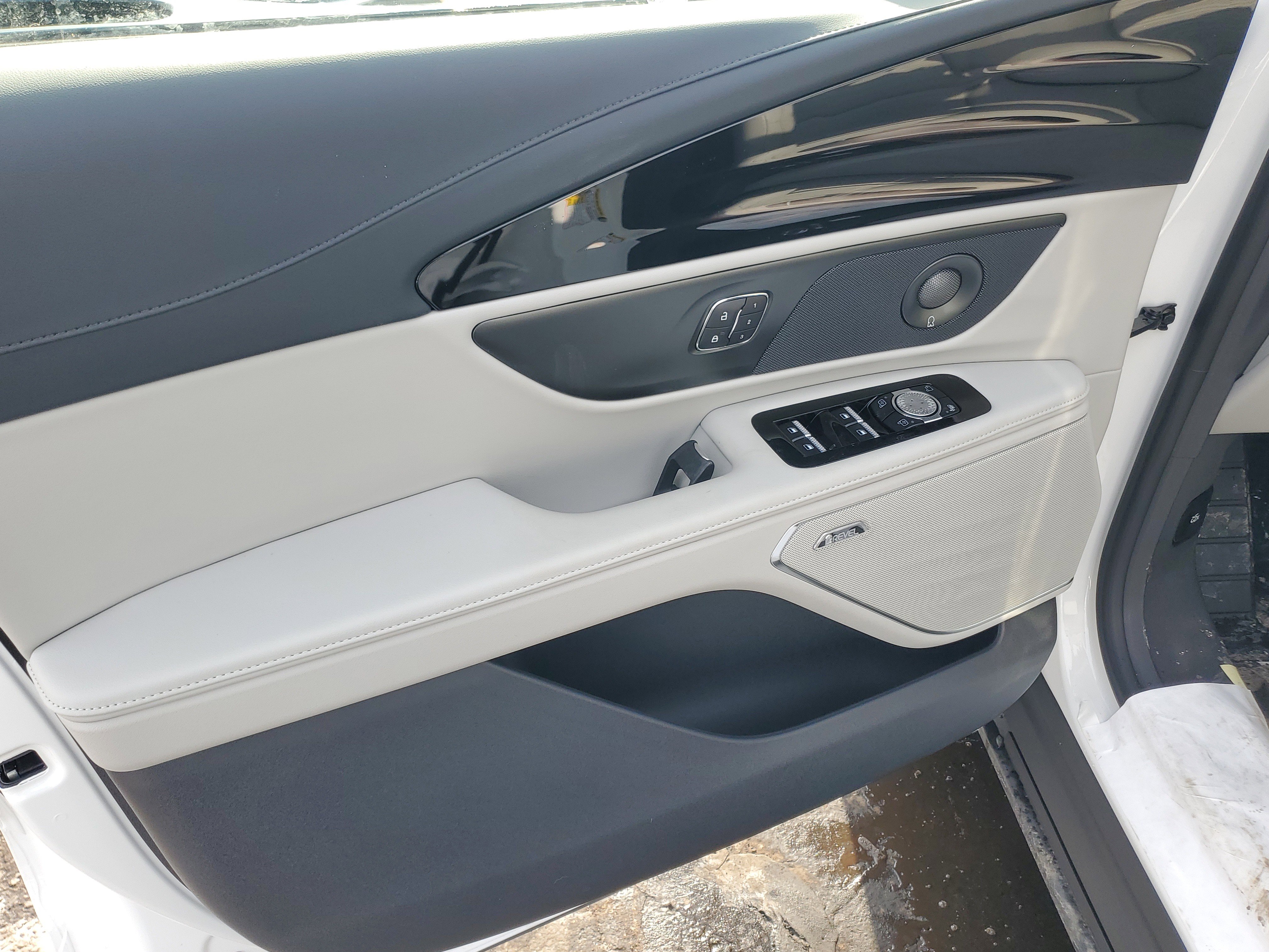 New 2026 Lincoln Nautilus Reserve image 8