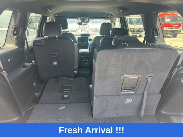 Used 2023 Jeep Grand Cherokee L Laredo RWD image 16