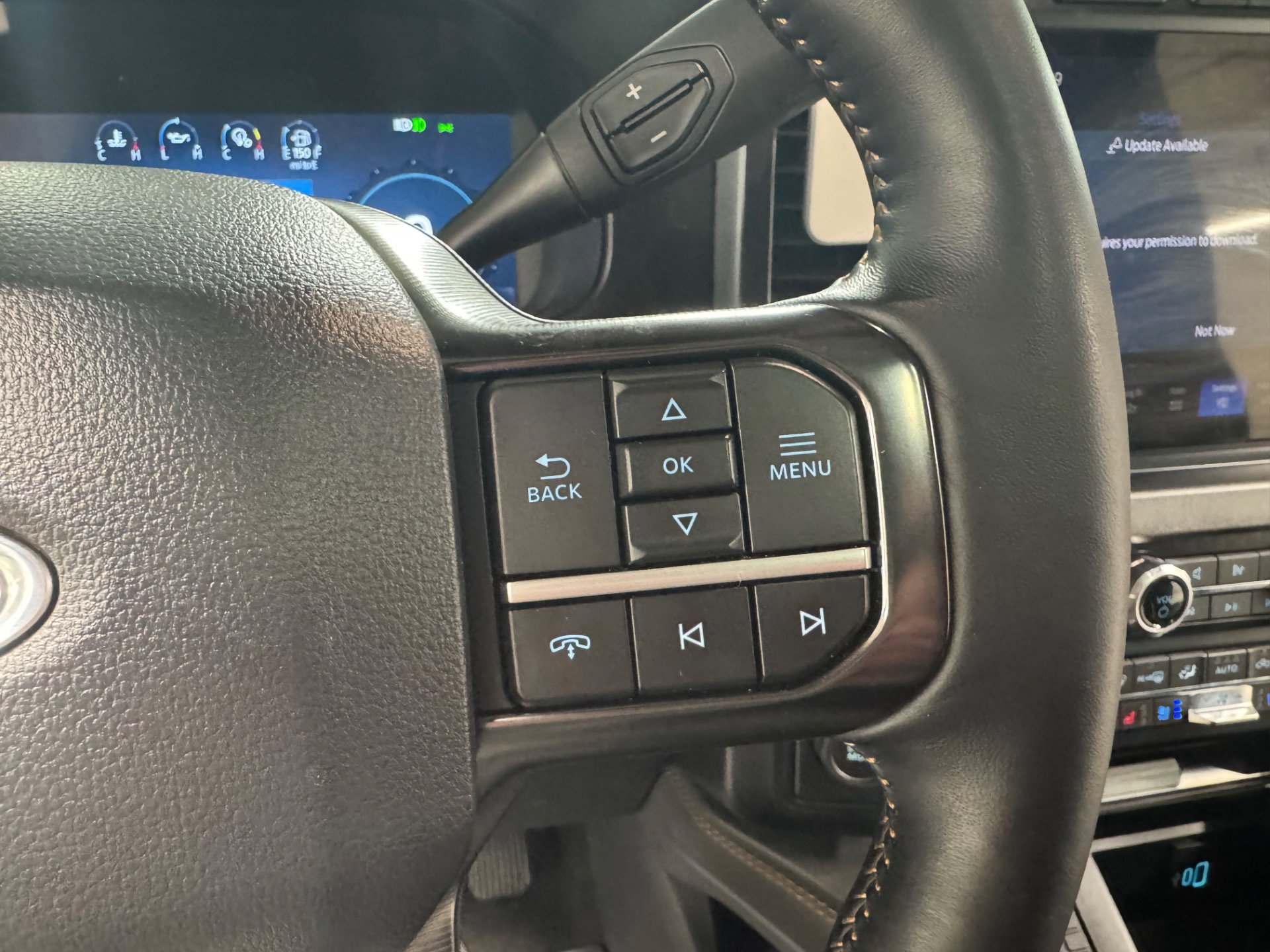 Used 2024 Ford F450 Platinum w/ Camper Package image 70