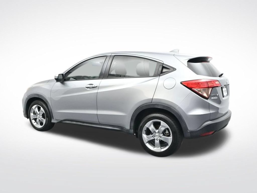 Used 2017 Honda HR-V EX image 6