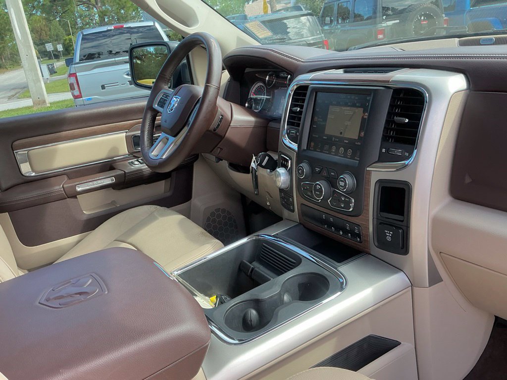 Used 2017 RAM 1500 Laramie AWD/4WD image 14