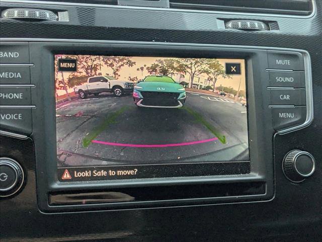 Used 2017 Volkswagen GTI Sport image 9