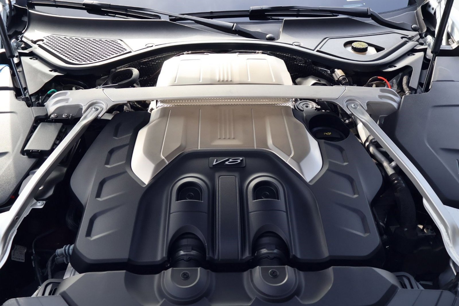 Certified 2024 Bentley Continental GT V8 image 21