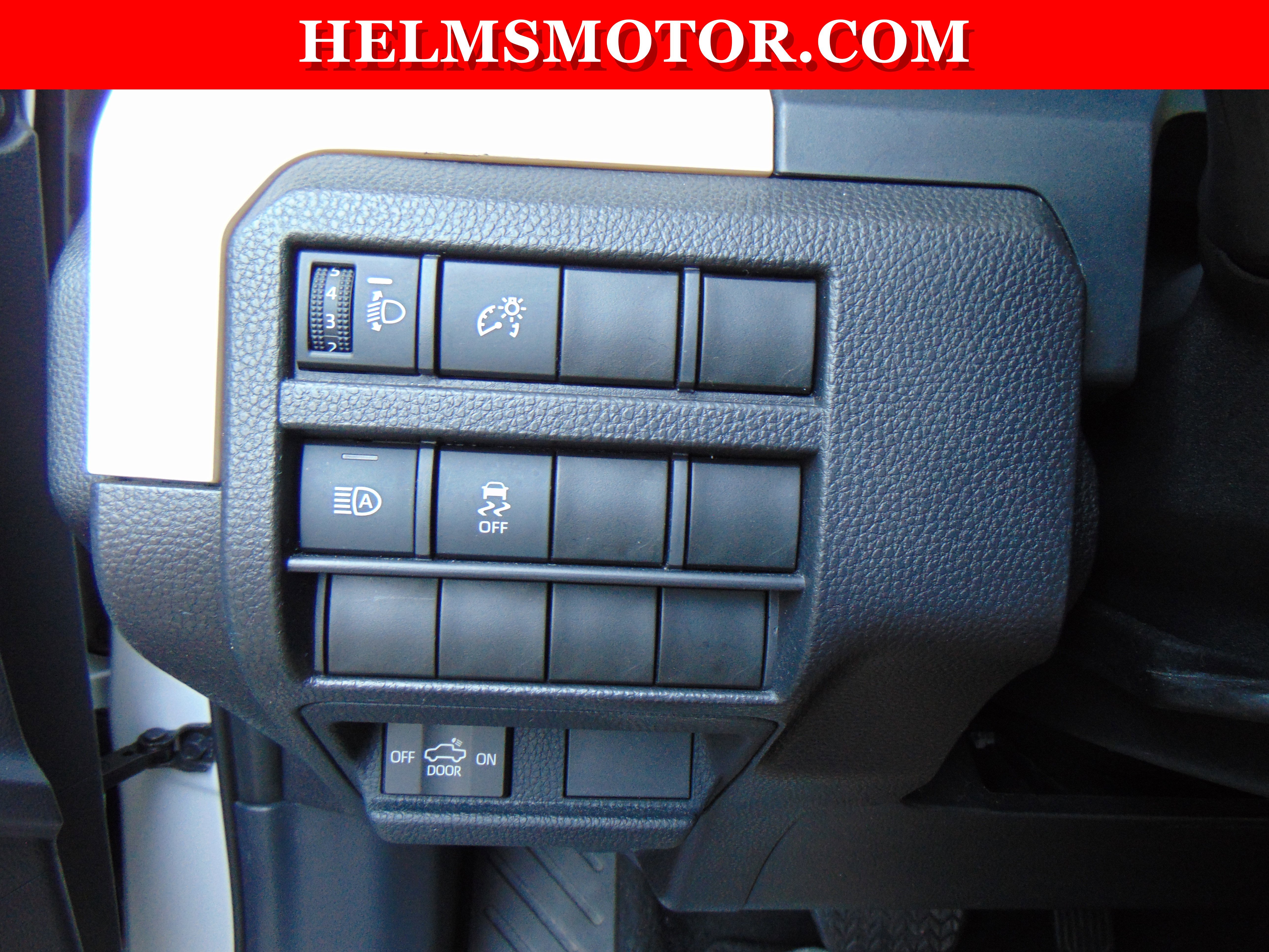 Used 2024 Toyota Tacoma TRD Off-Road image 19