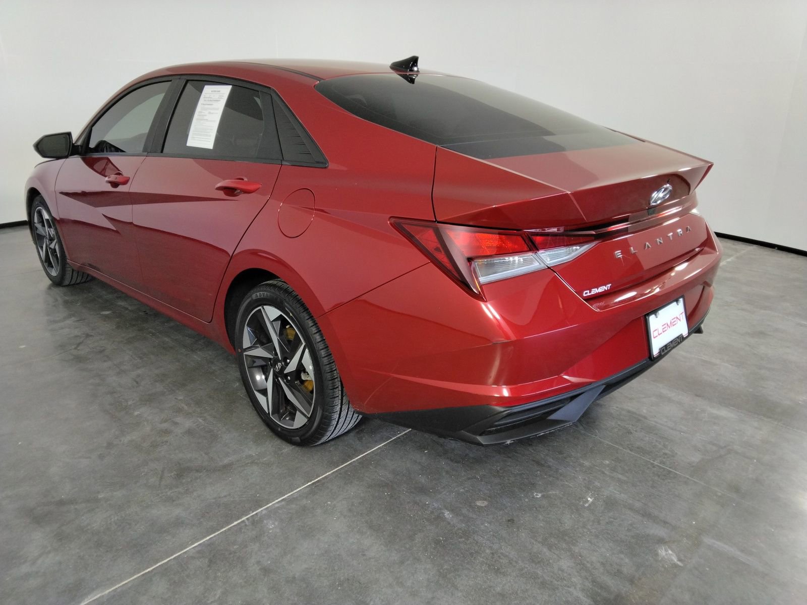 Used 2023 Hyundai Elantra SEL w/ Convenience Package image 6