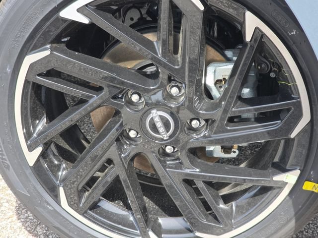 New 2026 Nissan Sentra SR w/ SR Premium Package FWD image 11