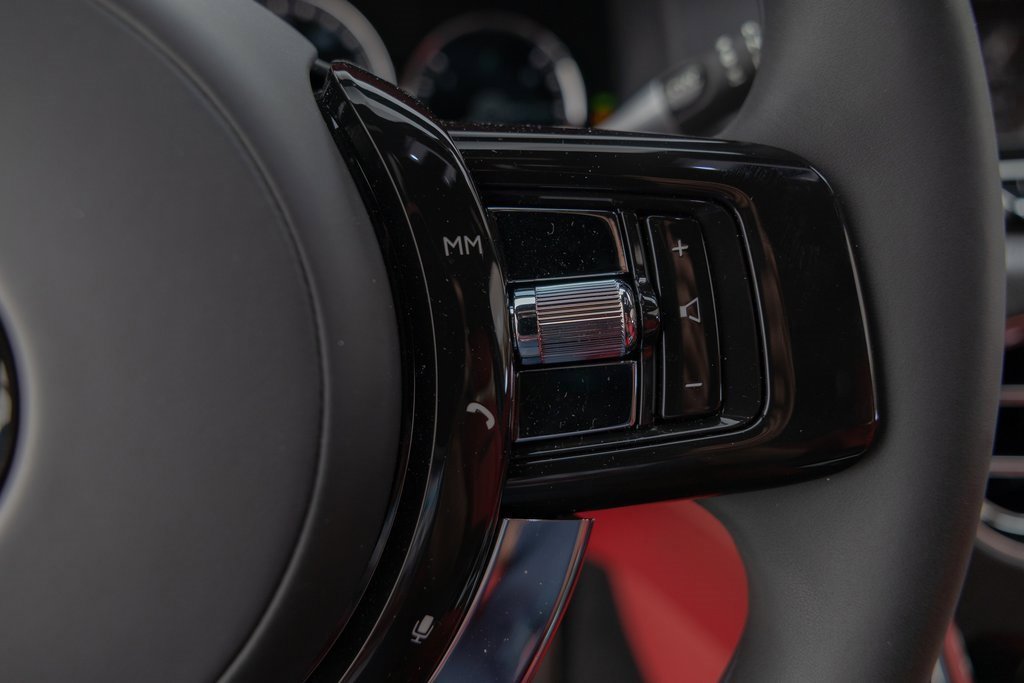 Used 2023 Rolls-Royce Cullinan image 45