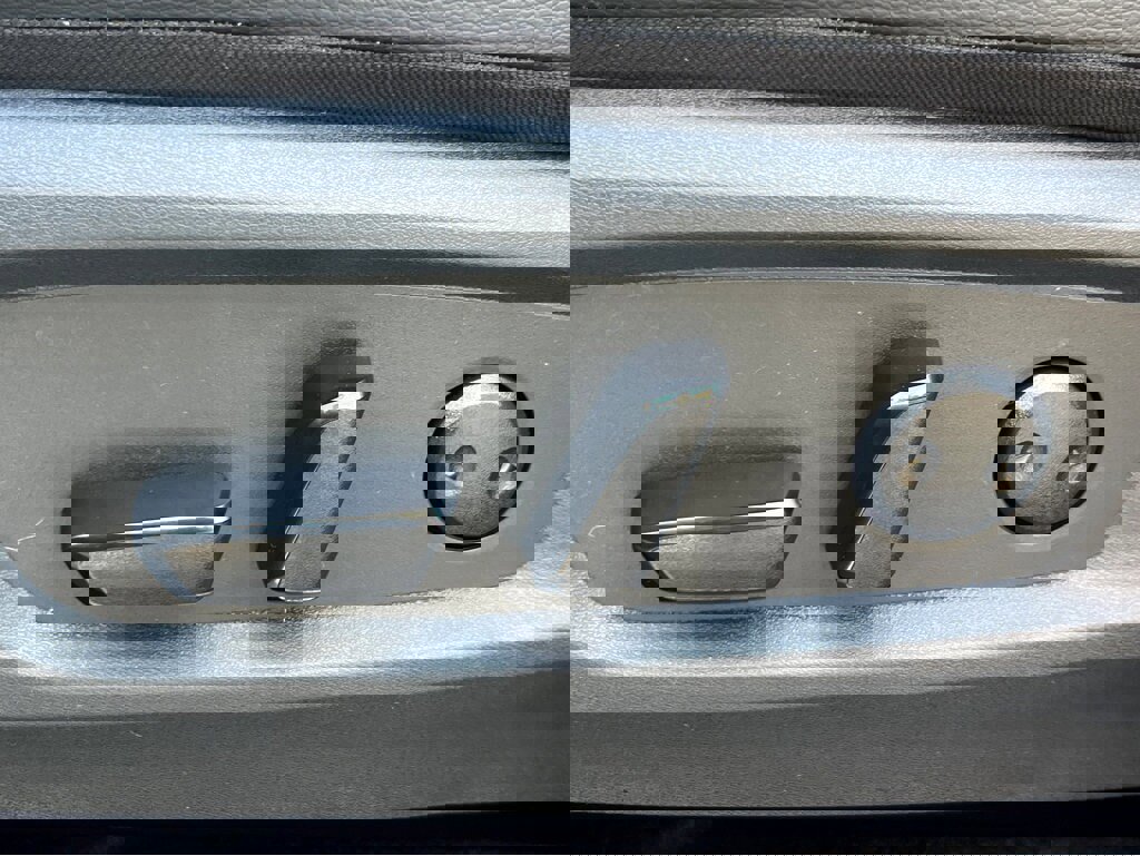 New 2025 Nissan Pathfinder SL w/ Lighting Package (N92) image 14