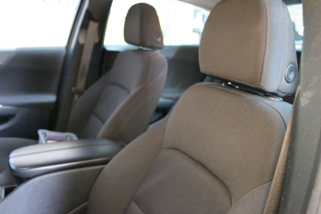 Used 2021 Chevrolet Malibu LT FWD image 13