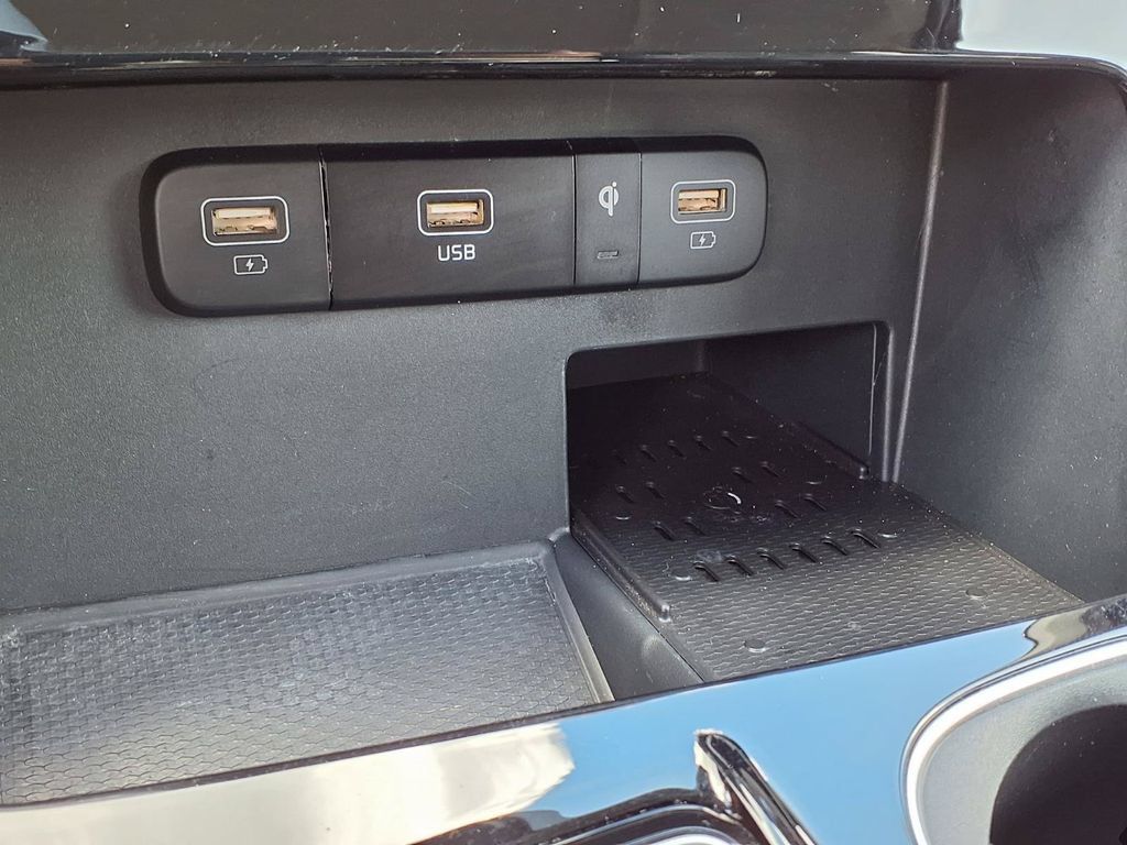 Used 2024 Kia Carnival SX Prestige FWD image 34