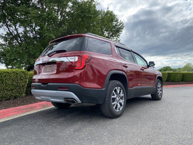 Used 2020 GMC Acadia SLT w/ Driver Alert Package II FWD image 3