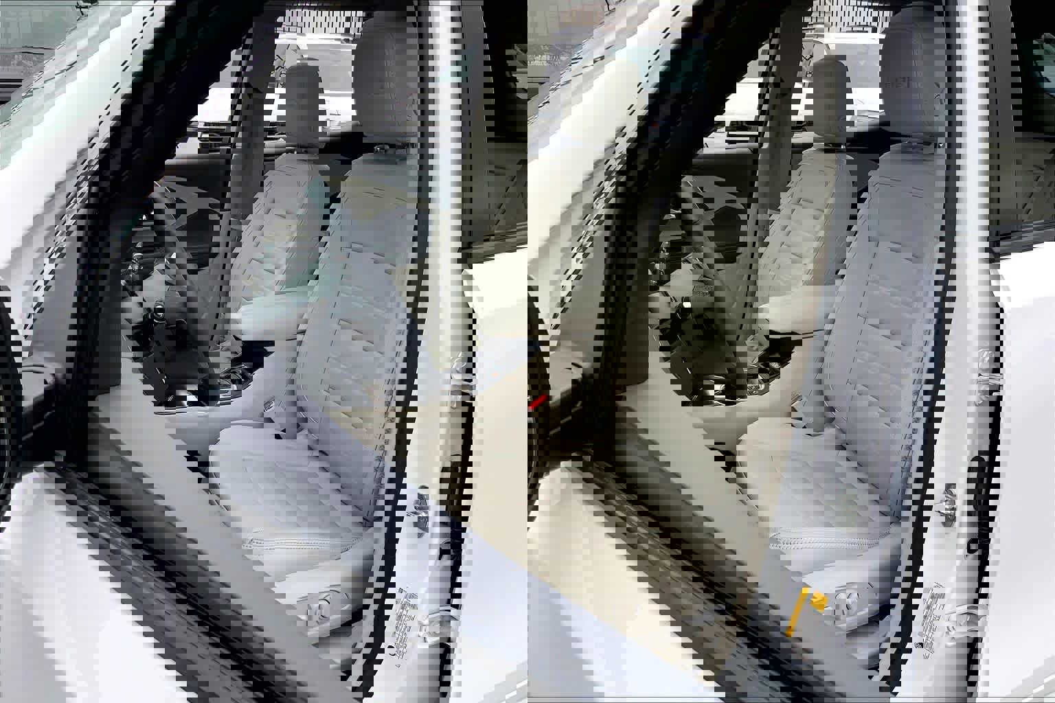 Used 2023 GMC Terrain Denali image 9