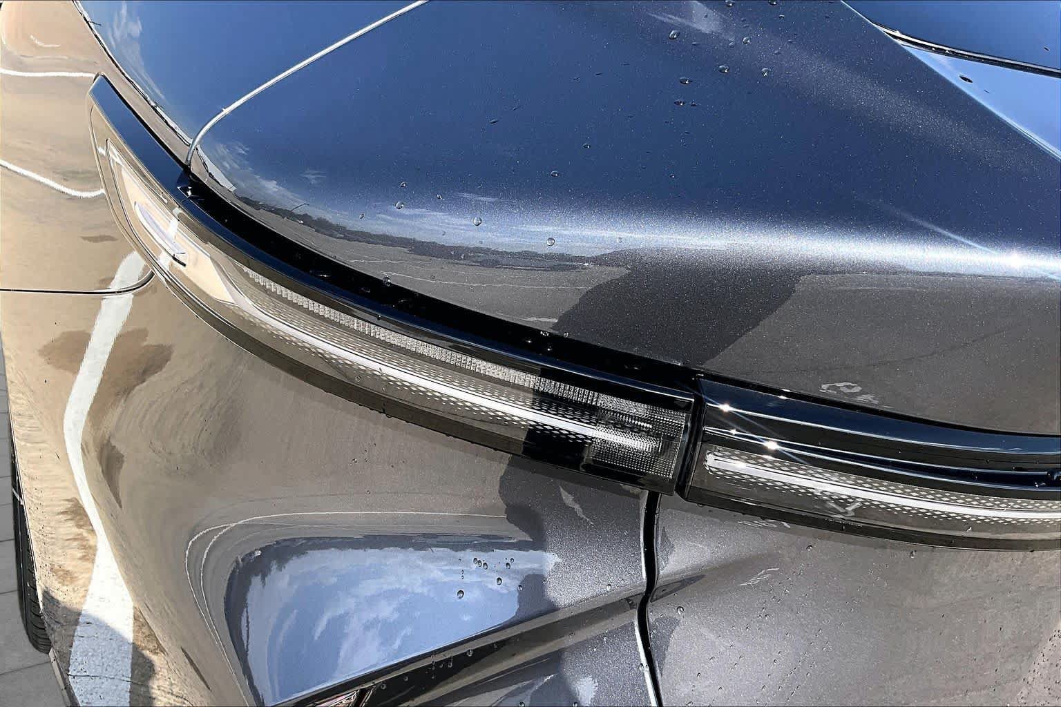 New 2026 Lexus ES 350e FWD image 14