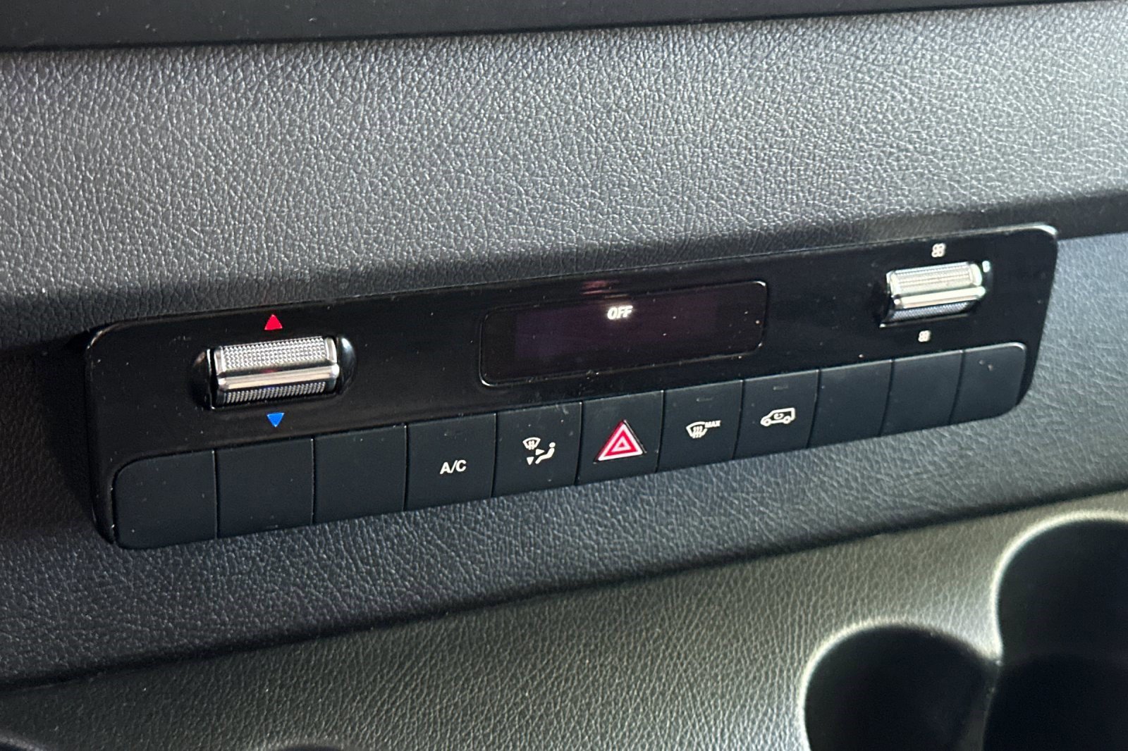 Used 2022 Mercedes-Benz Sprinter 2500 image 23