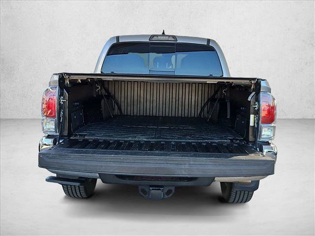 Used 2018 Toyota Tacoma SR5 RWD image 6