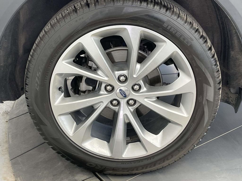 Used 2021 Ford Explorer Platinum w/ Equipment Group 601A AWD/4WD image 13