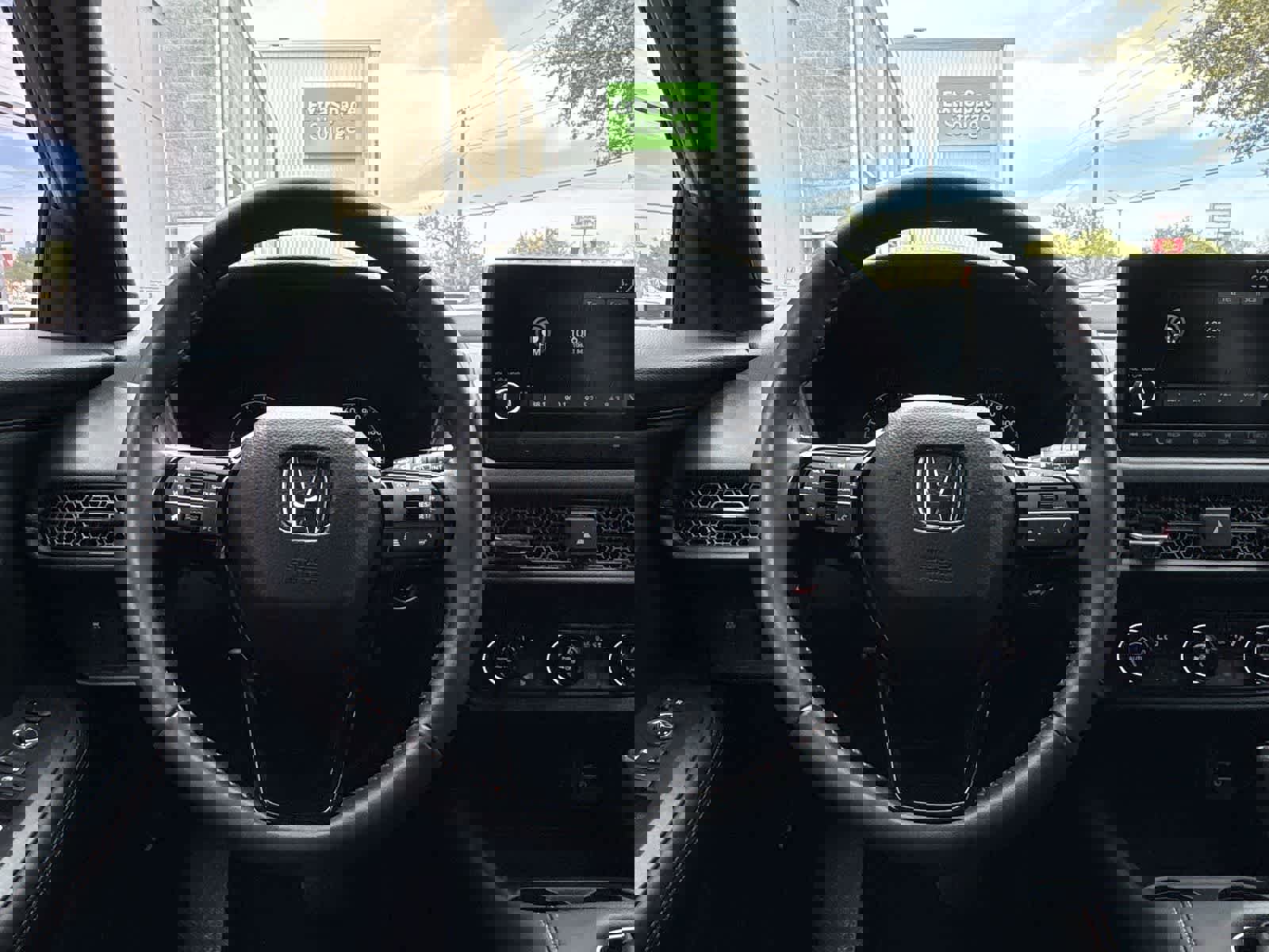 Used 2024 Honda HR-V Sport image 27