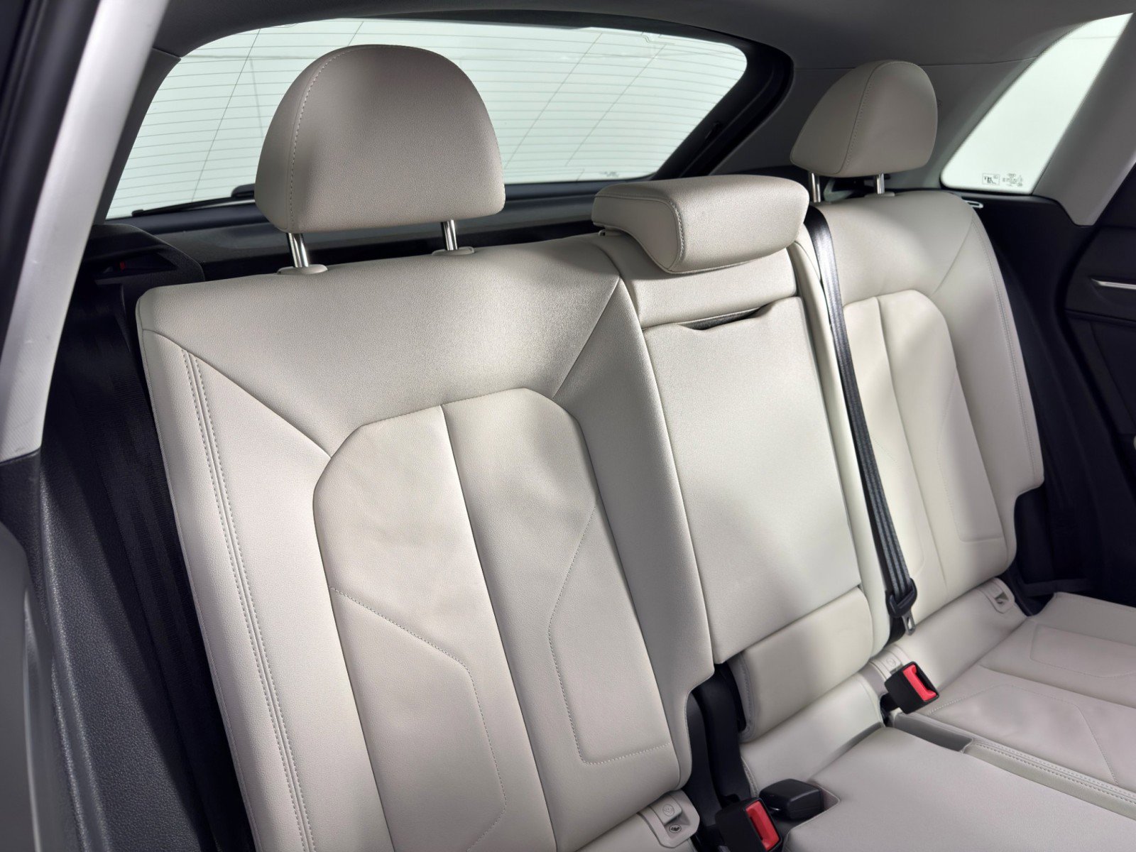 Used 2023 Audi Q3 2.0T Premium Plus image 38