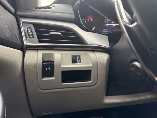 Used 2017 Cadillac CTS Luxury RWD image 24