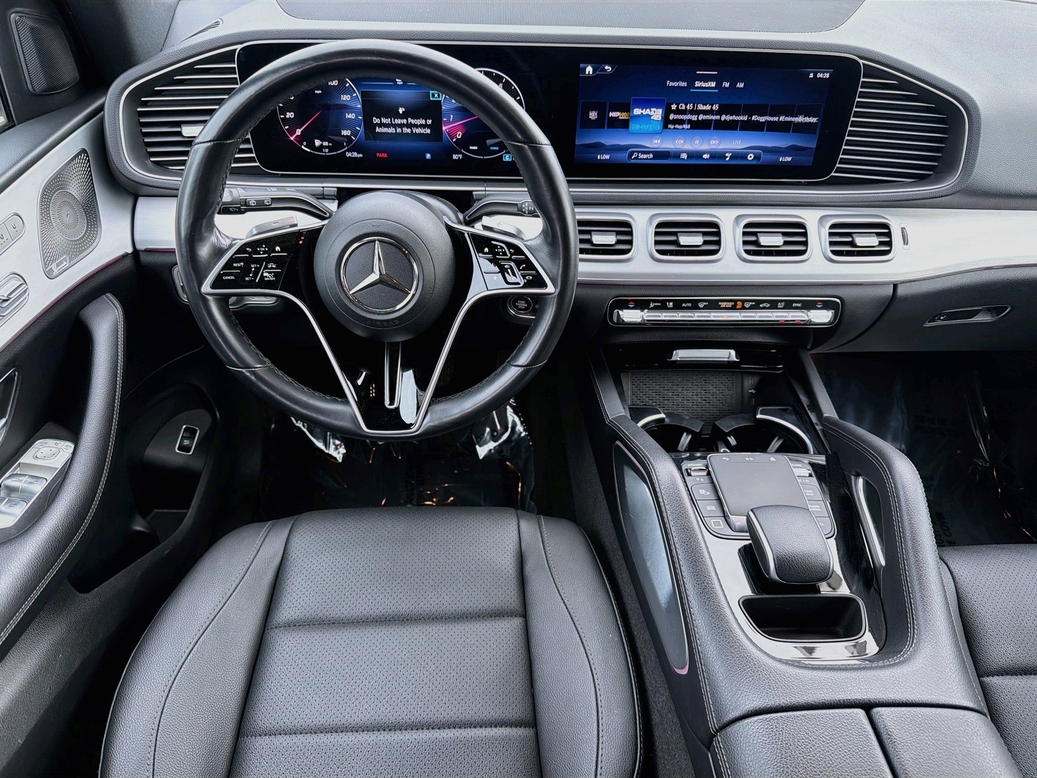 Used 2025 Mercedes-Benz GLE 350 4MATIC w/ Driver Assistance Package image 17