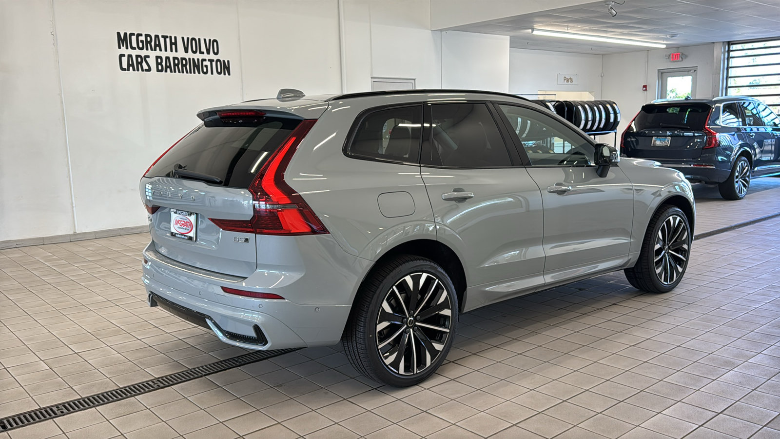 New 2026 Volvo XC60 B5 Ultra w/ Protection Package Premier AWD/4WD image 5