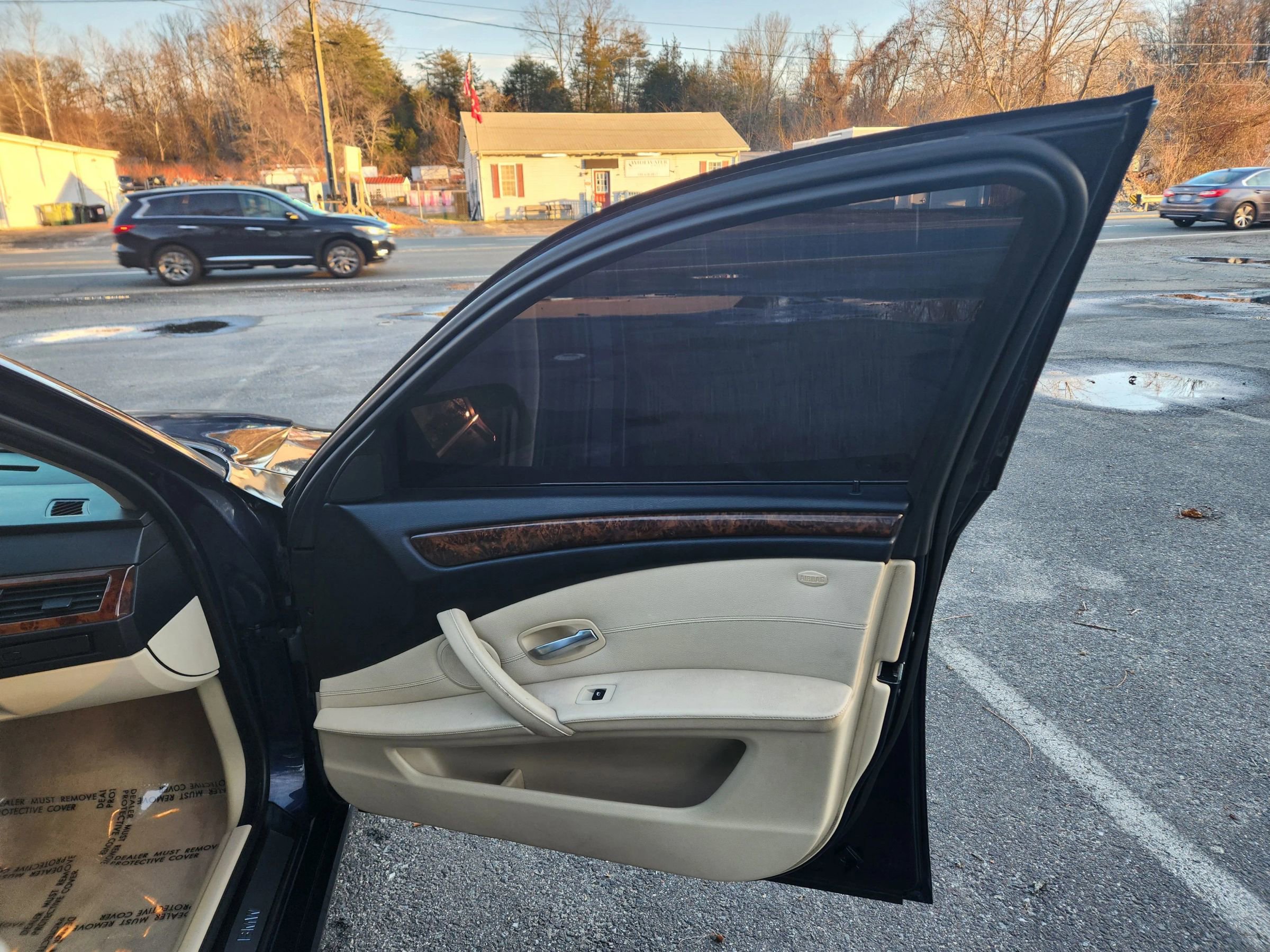 Used 2009 BMW 528i xDrive Sedan image 16