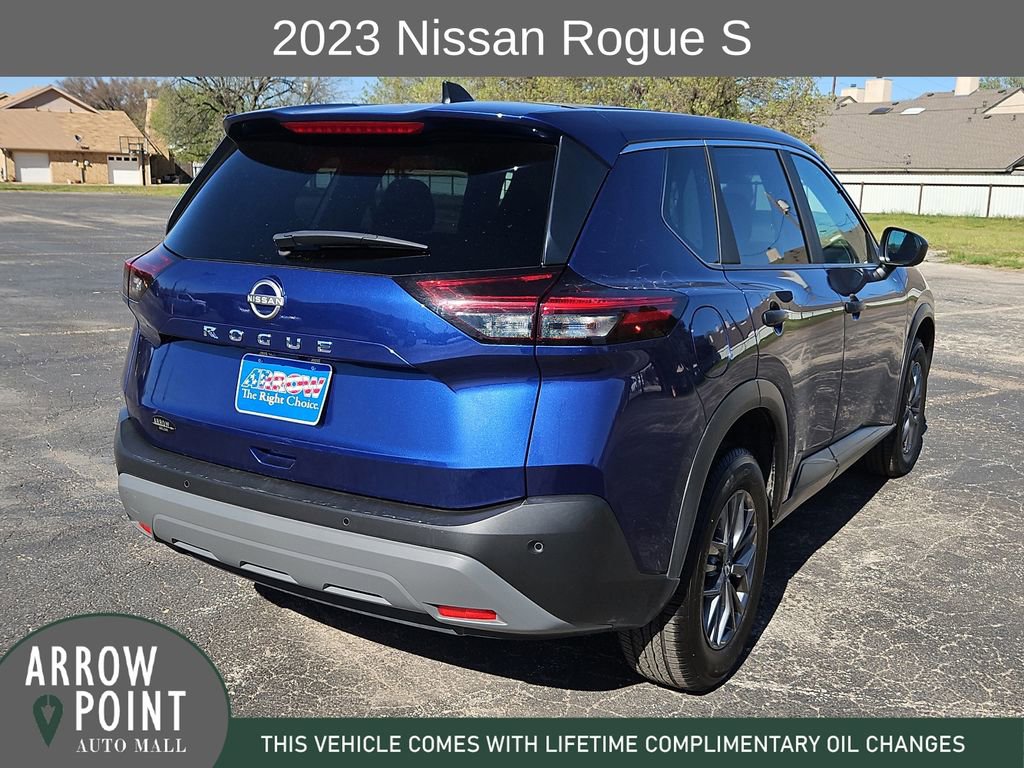 Used 2023 Nissan Rogue S image 11