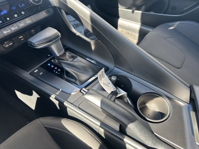 Certified 2025 Hyundai Elantra Sport image 28