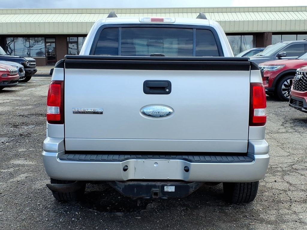 Used 2007 Ford Explorer Sport Trac Limited image 4