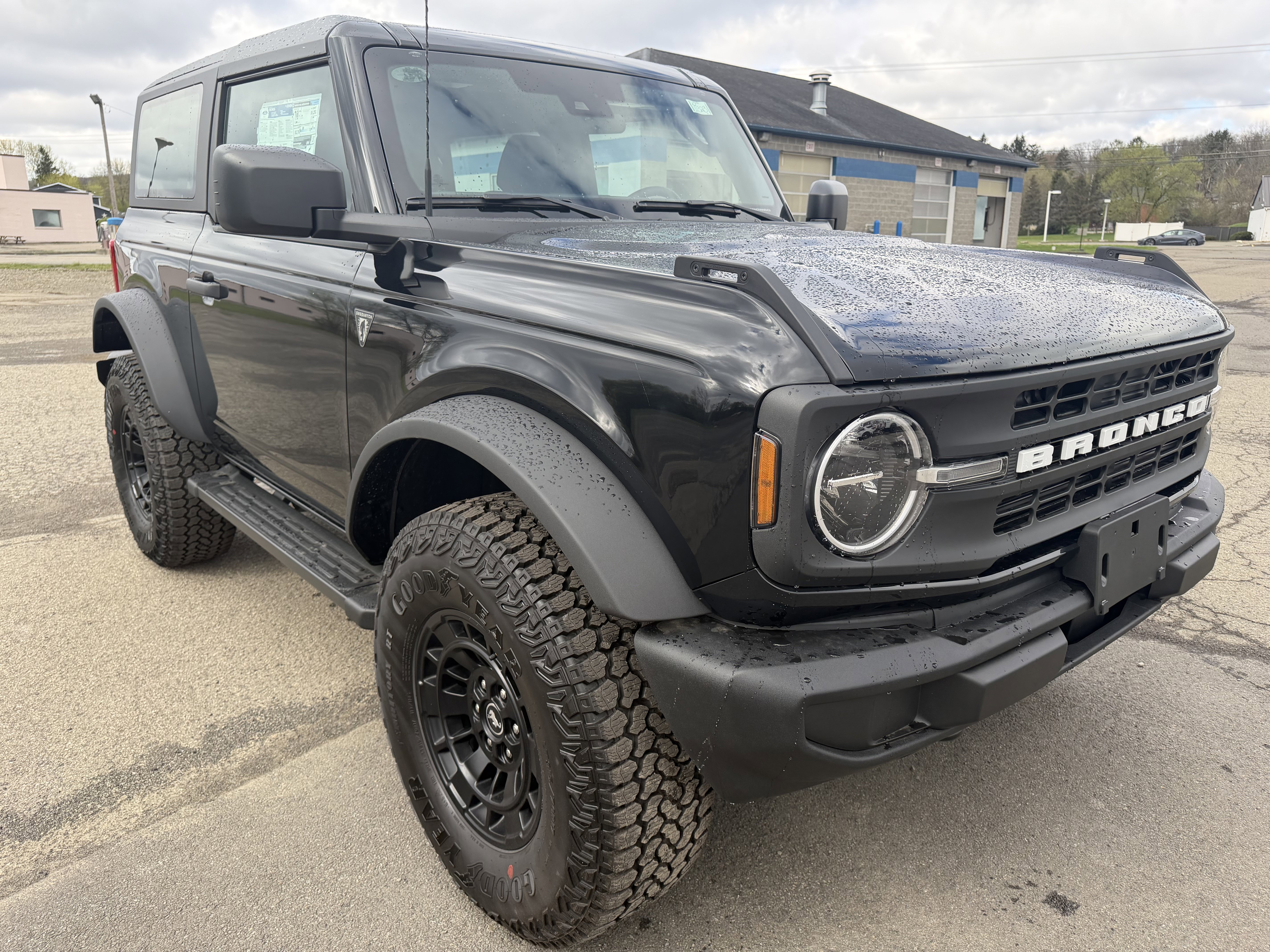 New 2026 Ford Bronco 2-Door AWD/4WD image 1
