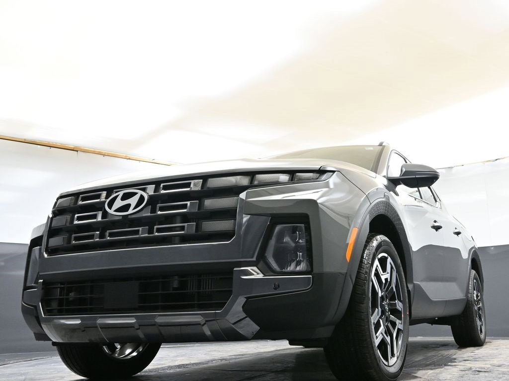 Certified 2025 Hyundai Santa Cruz Limited image 30