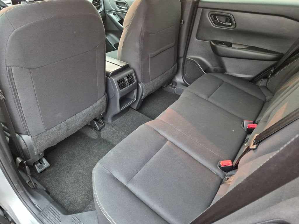 Used 2024 Nissan Rogue S AWD/4WD image 23